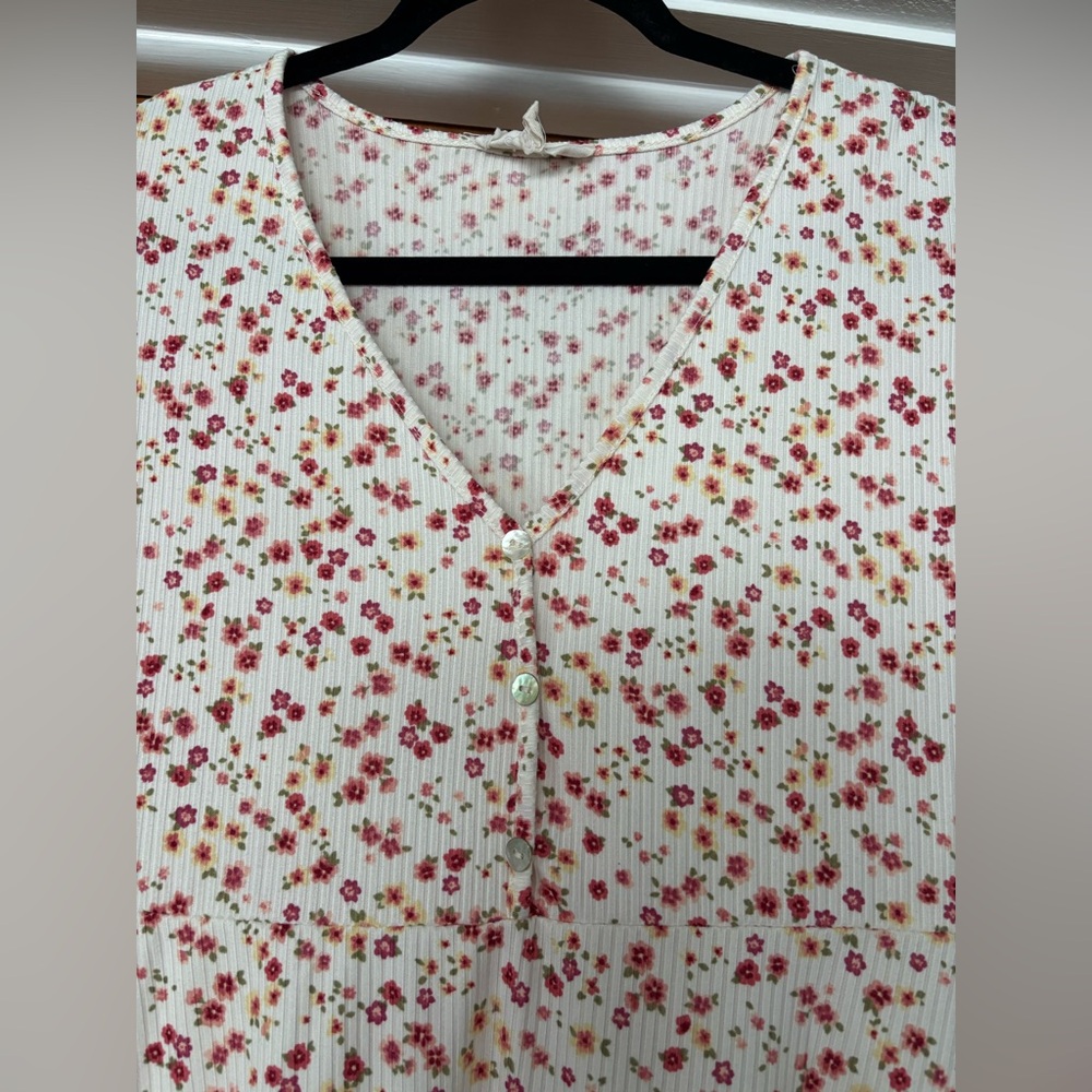 Jessica Simpson Red Floral Dress - Picture 4 of 5